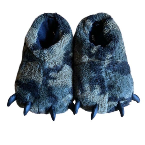 Old Navy | Kid’s Animal Claw Plush Slippers sz XL (3-4) - Picture 1 of 5